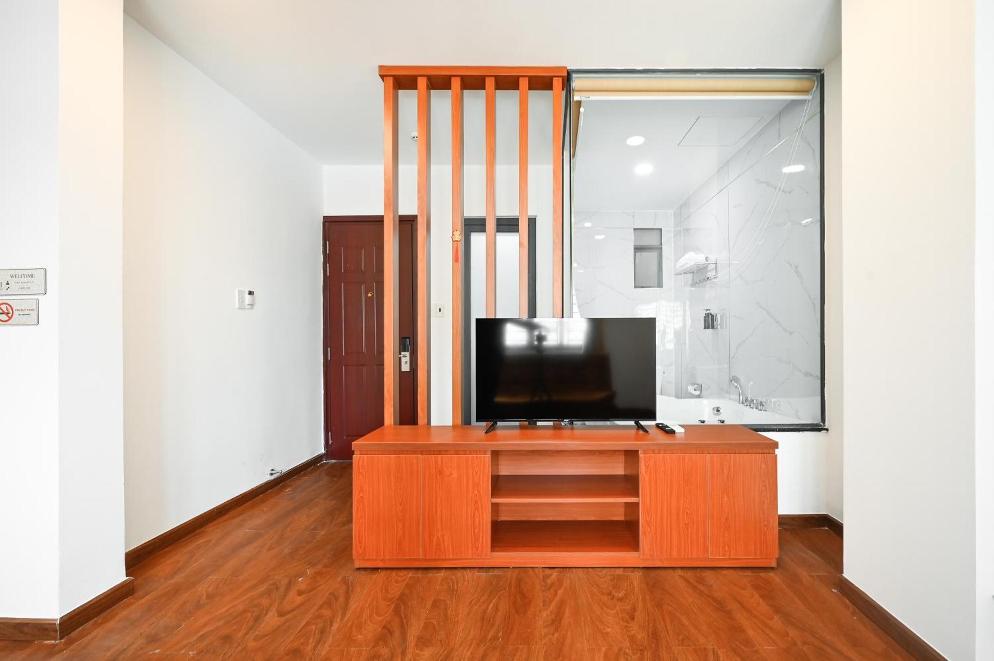 Yoko Airport Saigon Hotel 4*