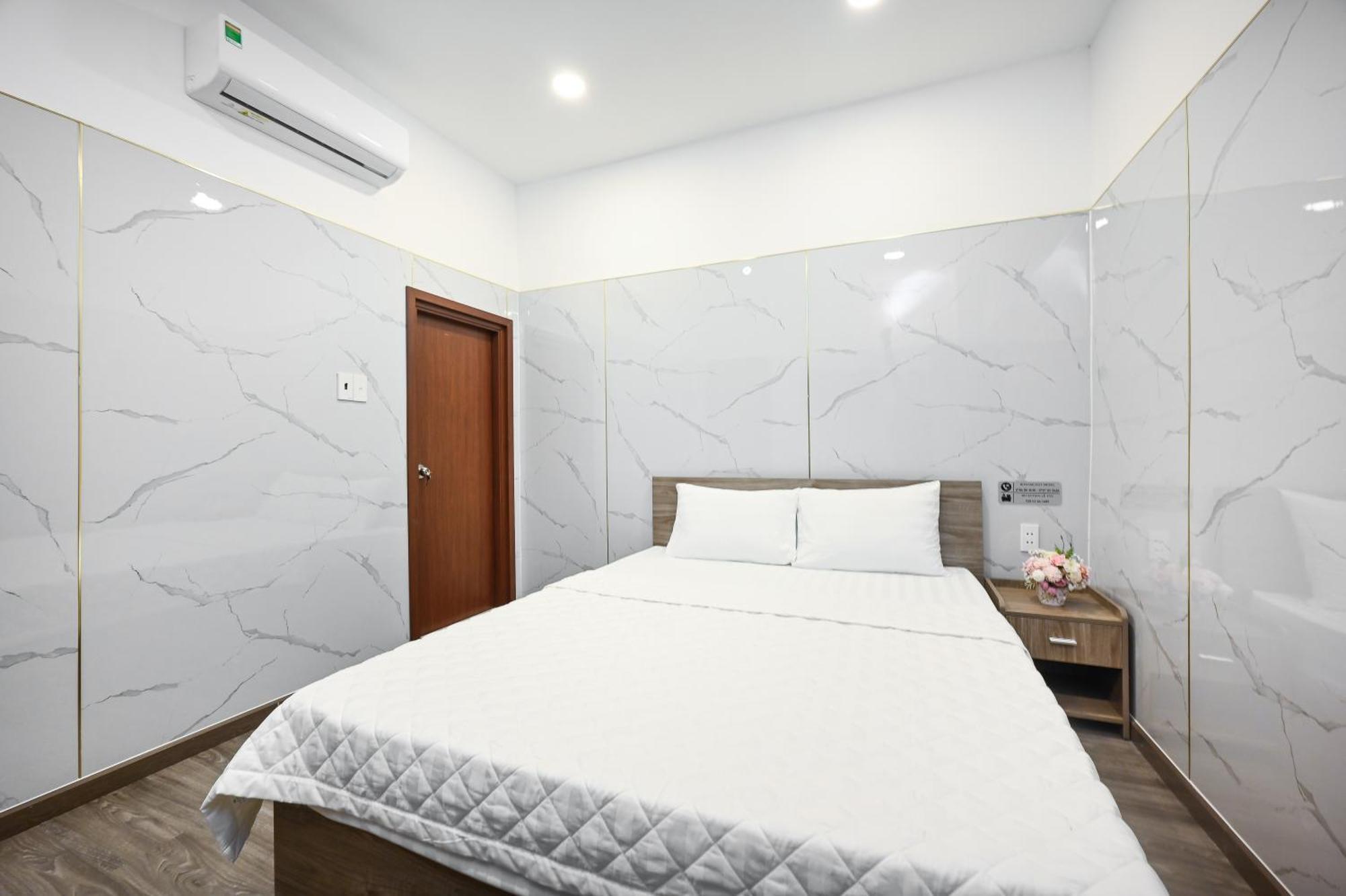Yoko Airport Saigon 4*
