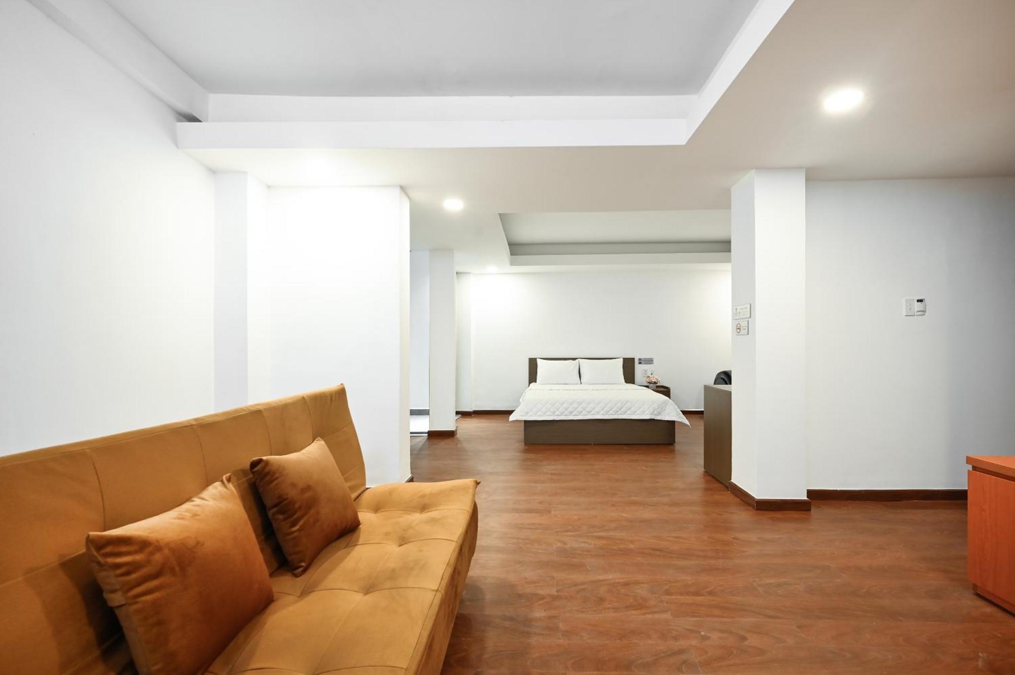 Yoko Airport Saigon Khách sạn 4*