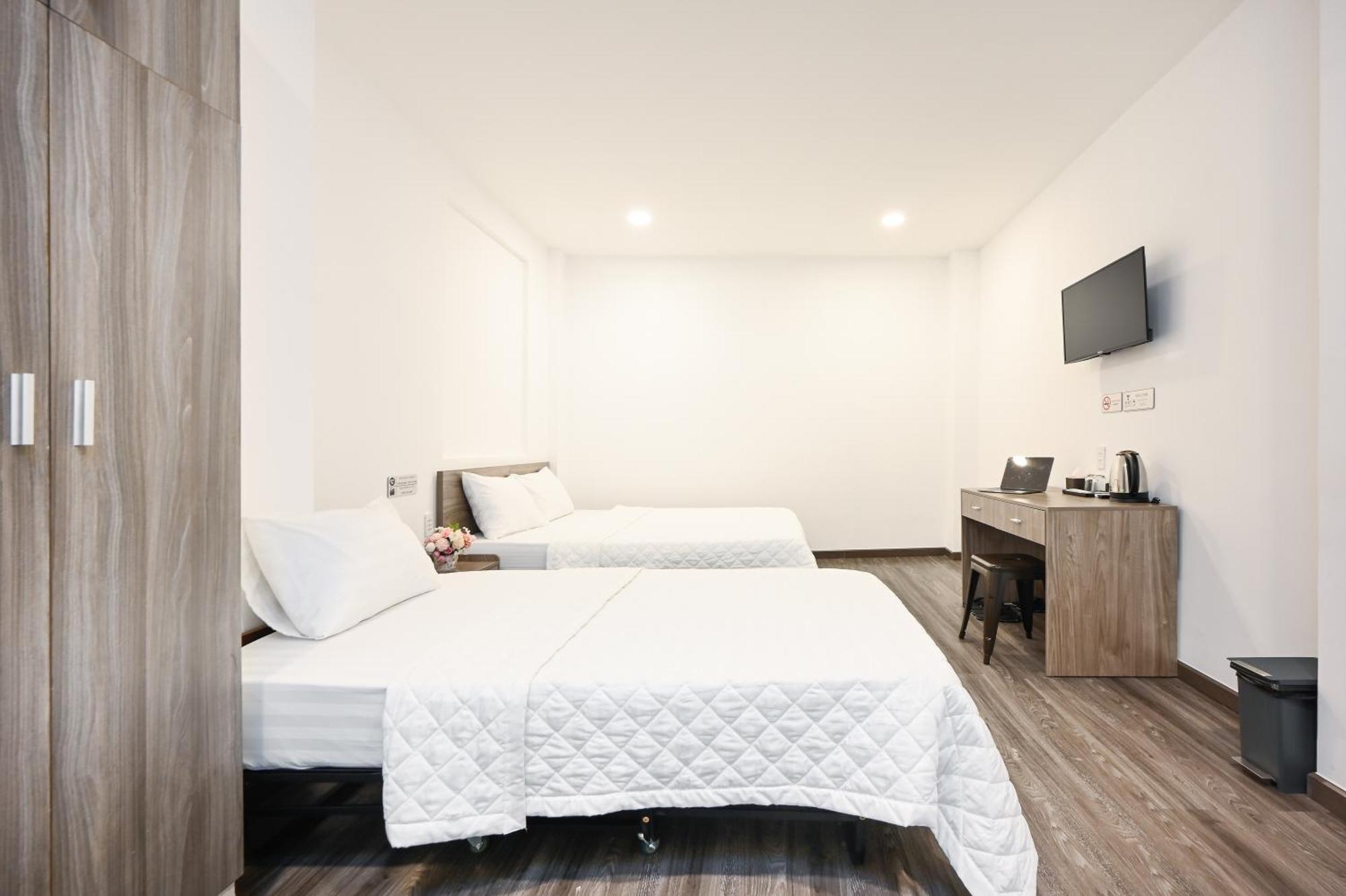 Khách sạn Yoko Airport Saigon 4*